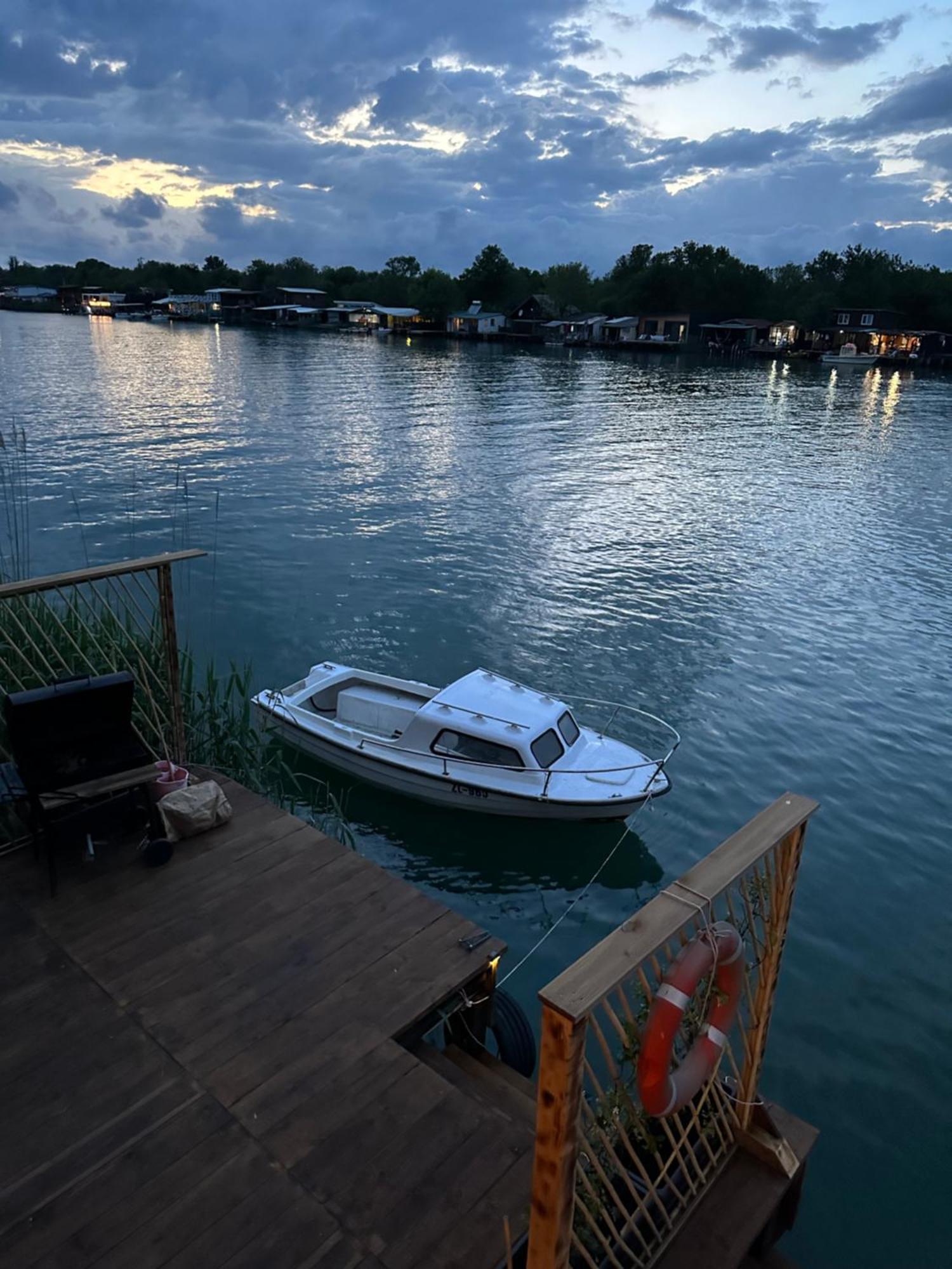 Meris Ulcinj Exterior foto